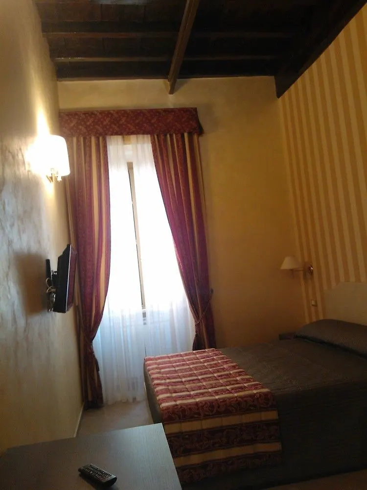 *** Pensionat Excellence Suite Rom Italien